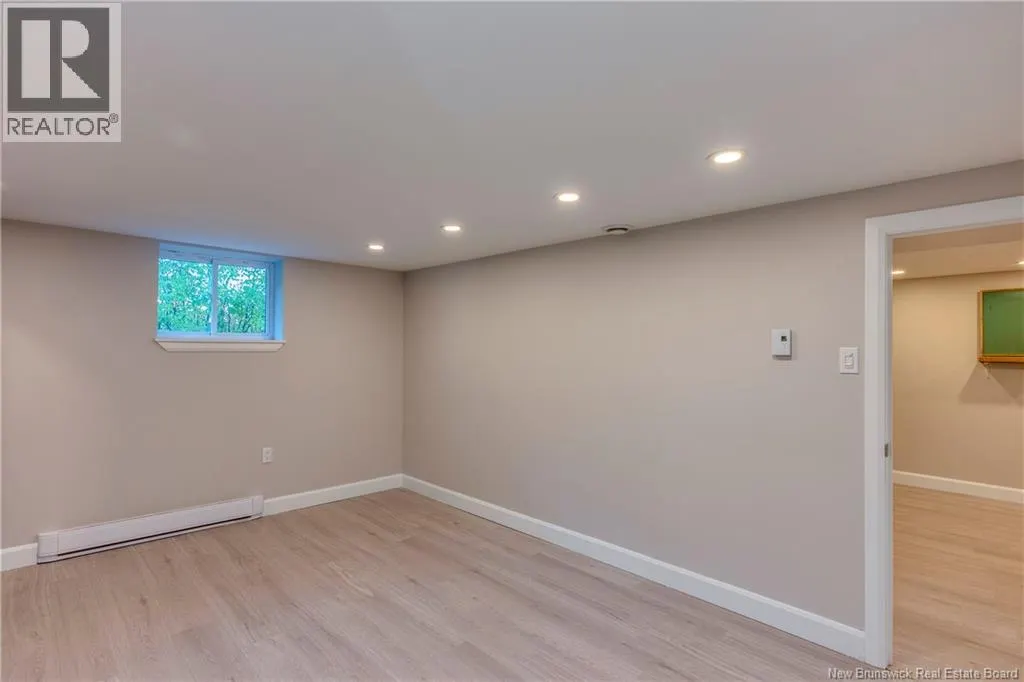381 Caledonia Road