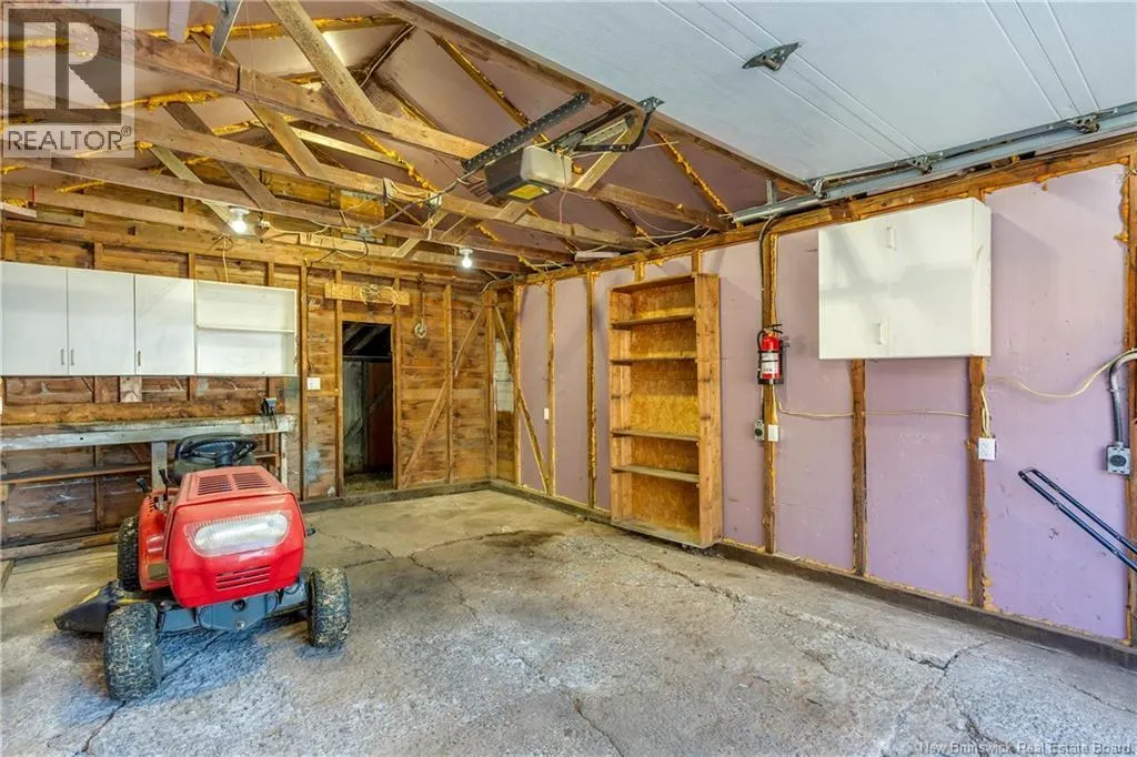 381 Caledonia Road