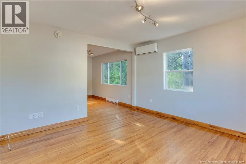 381 Caledonia Road