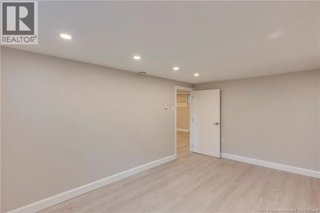 381 Caledonia Road
