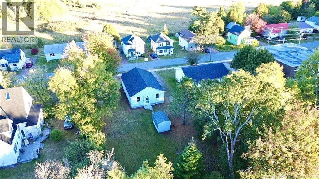 42 Squire St