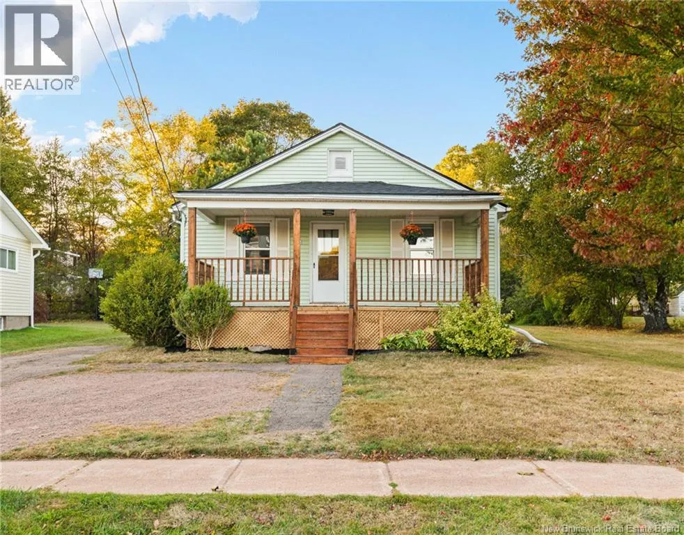 42 Squire St