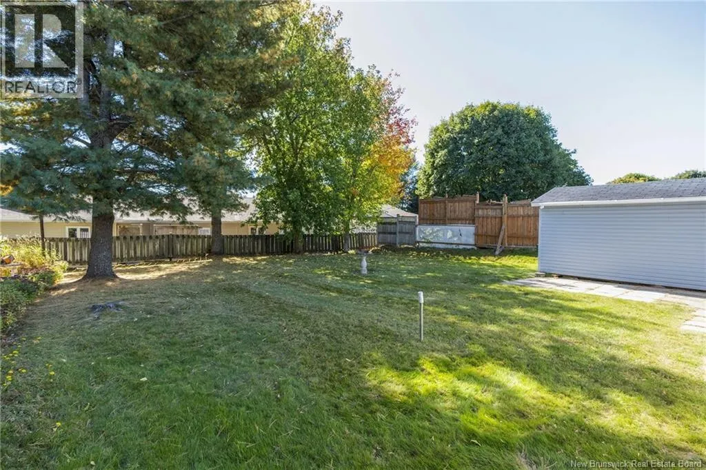 44 Fernwood Avenue