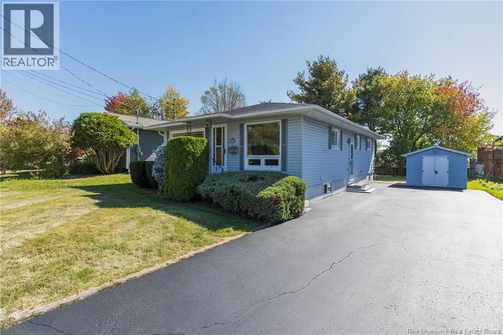 44 Fernwood Avenue