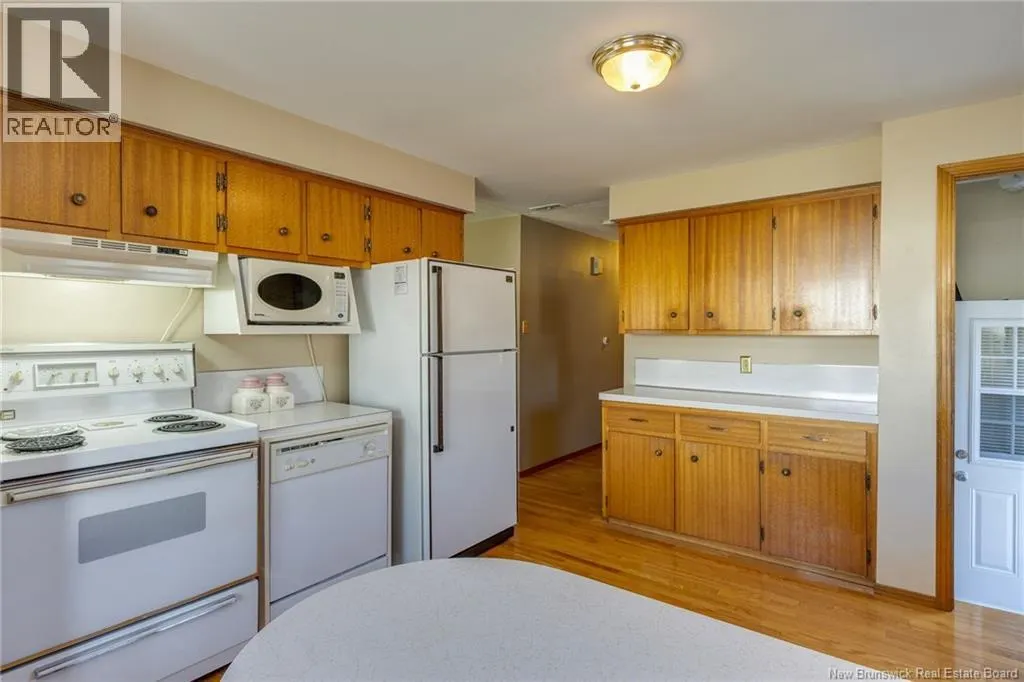 44 Fernwood Avenue