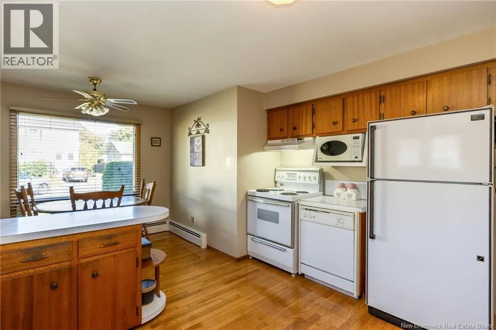 44 Fernwood Avenue