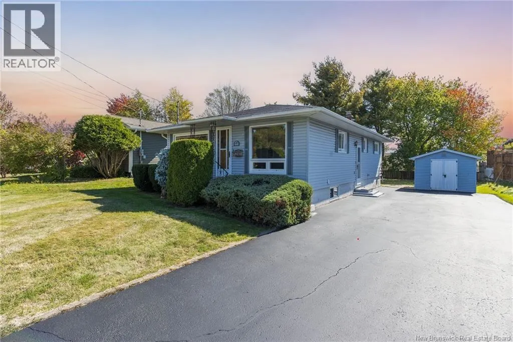 44 Fernwood Avenue