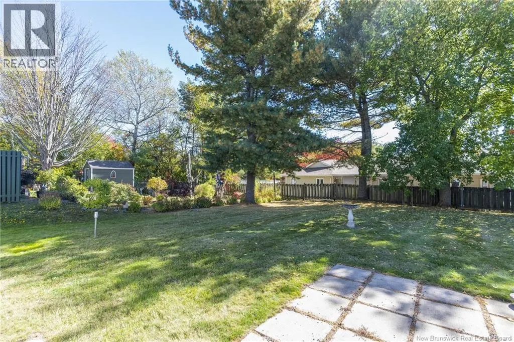 44 Fernwood Avenue