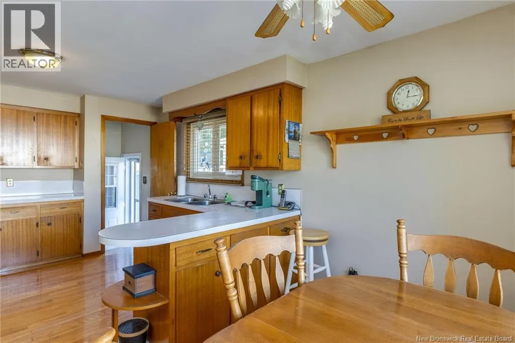 44 Fernwood Avenue