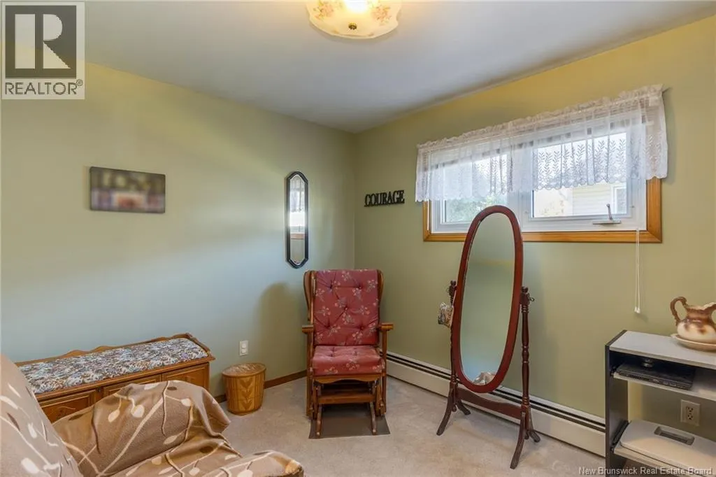 44 Fernwood Avenue