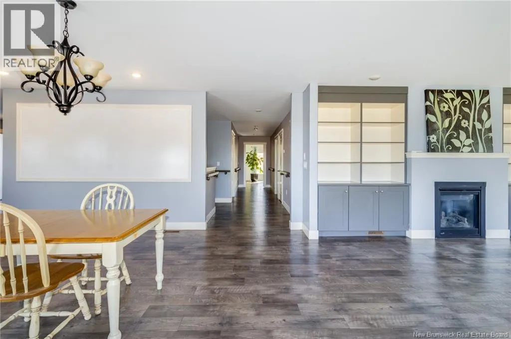 10 Whitetail Street