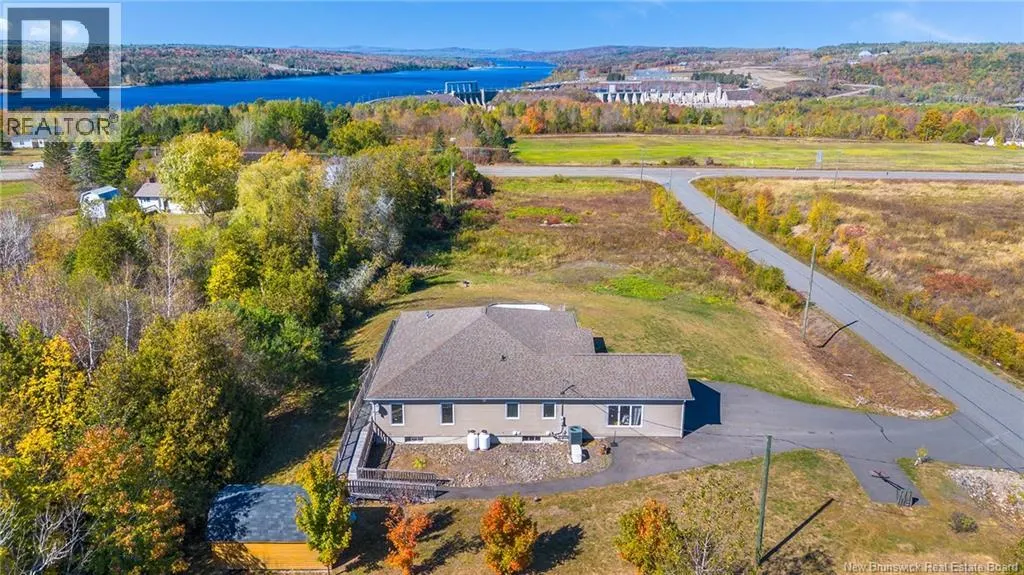 10 Whitetail Street