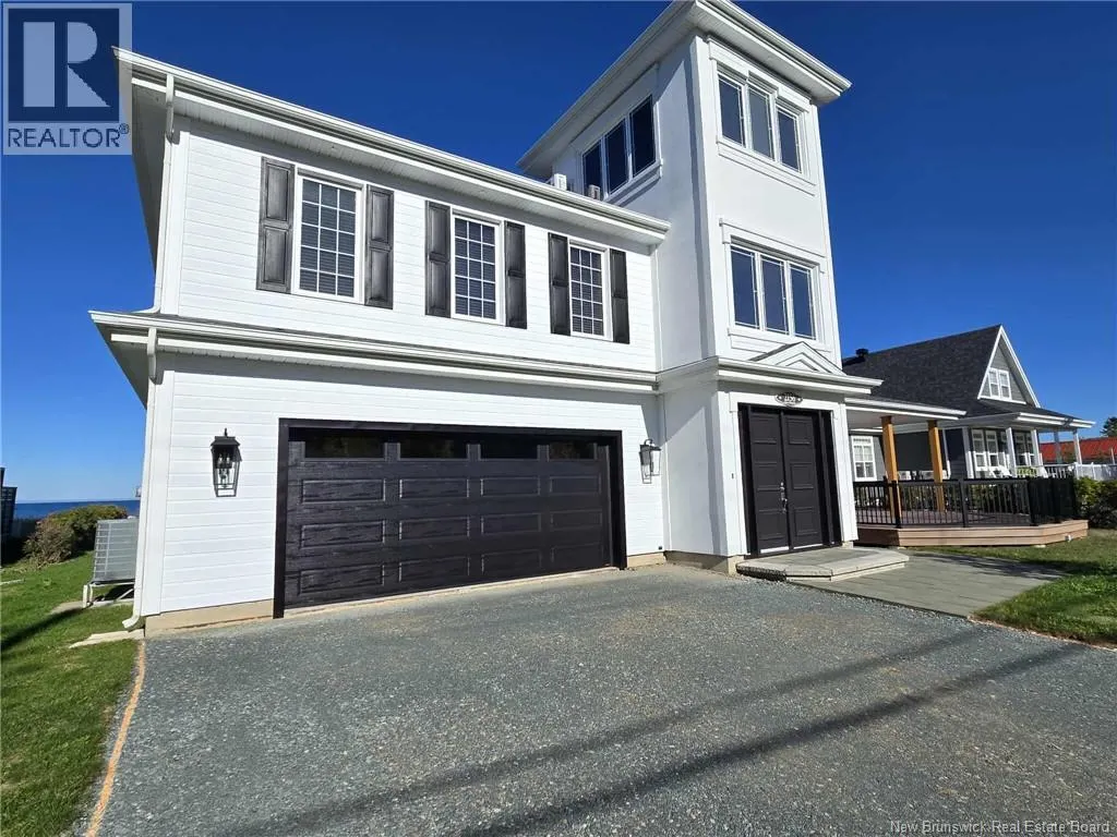 2156 Queen Elizabeth Drive