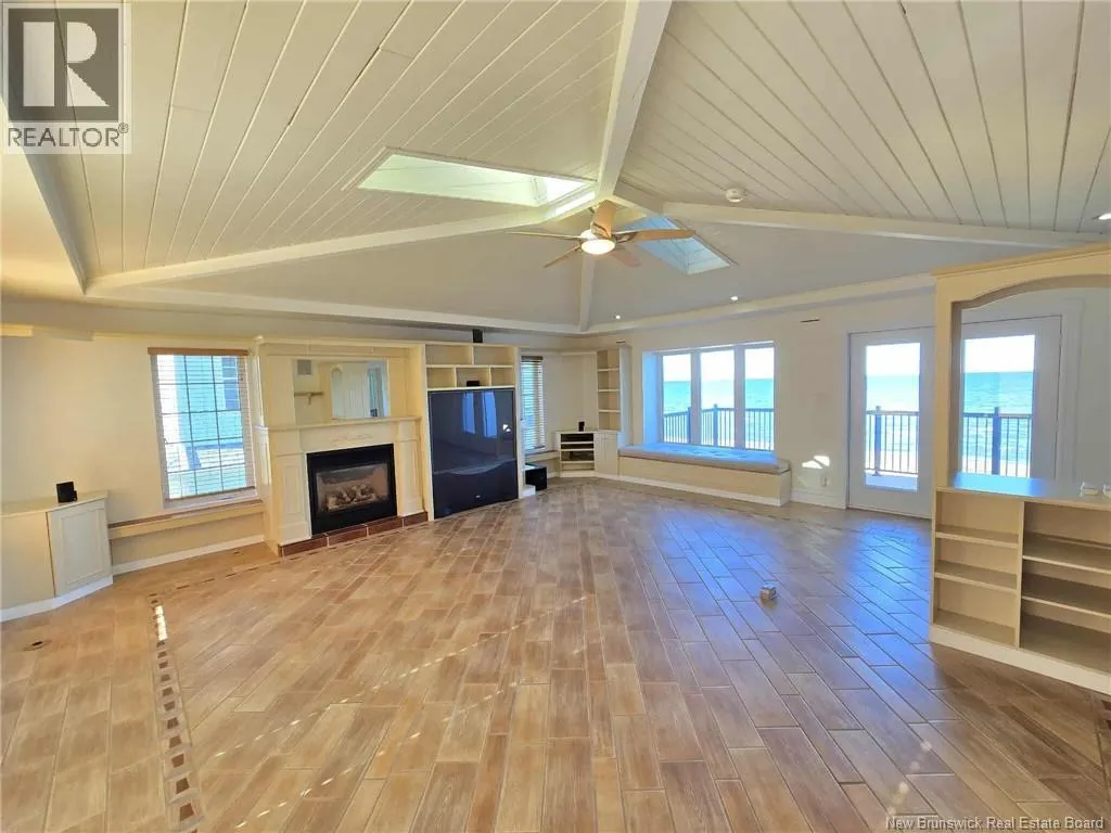2156 Queen Elizabeth Drive