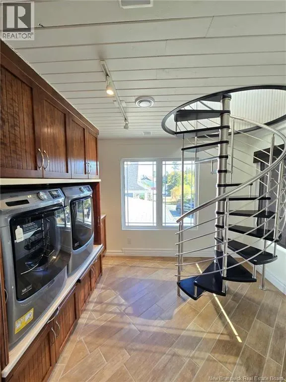 2156 Queen Elizabeth Drive
