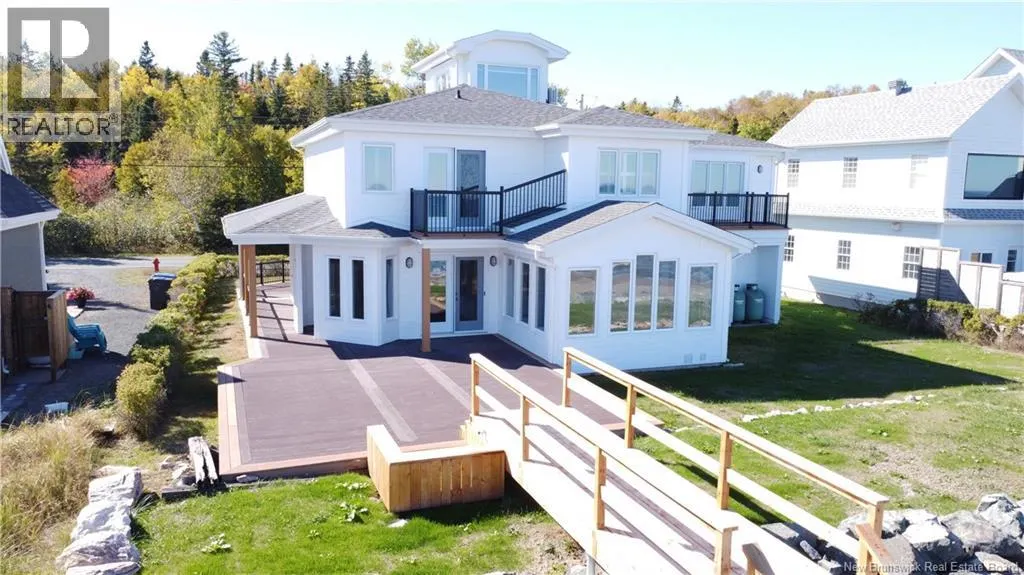2156 Queen Elizabeth Drive