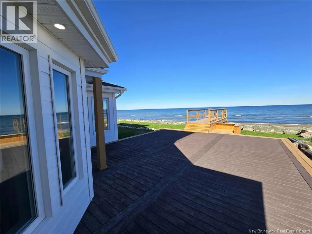 2156 Queen Elizabeth Drive