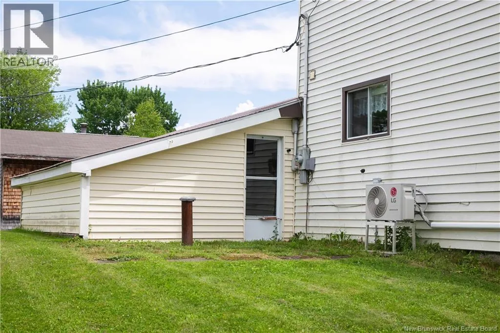 4 Cedar Street
