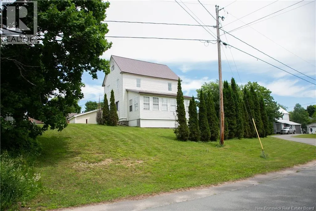 4 Cedar Street