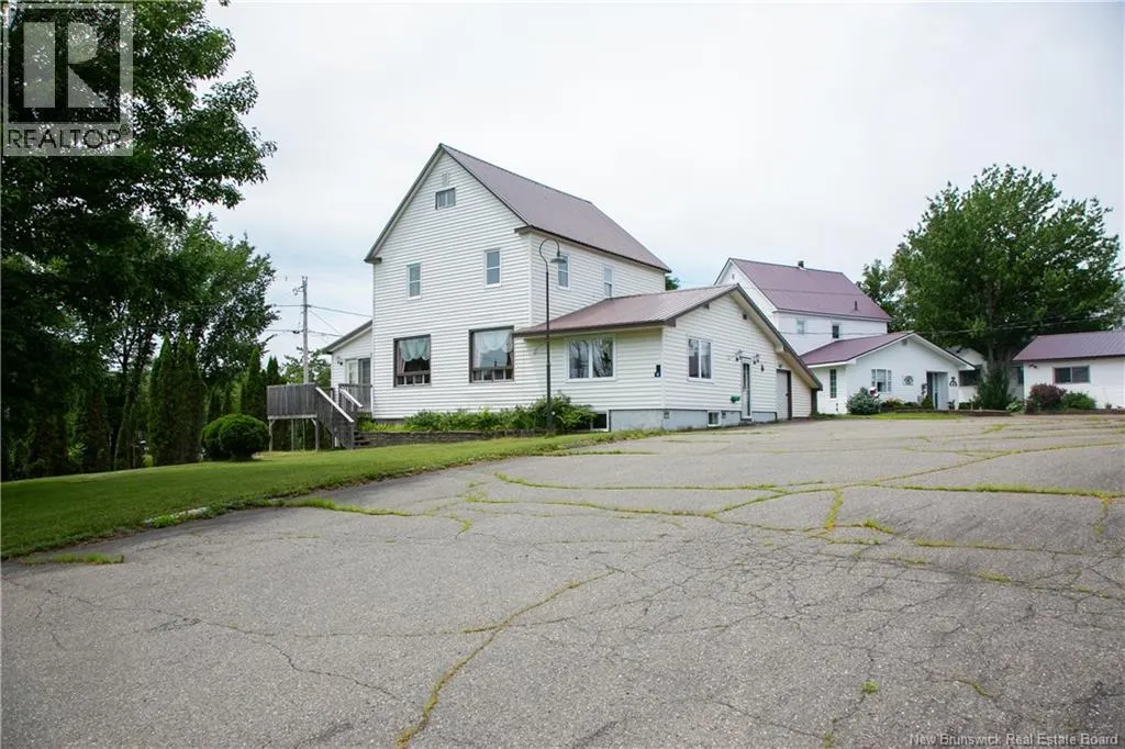 4 Cedar Street