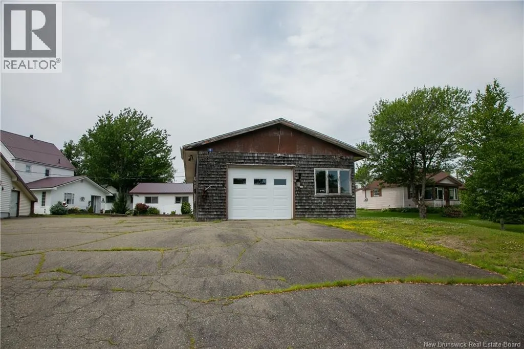 4 Cedar Street