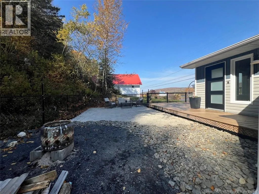 5474 Centrale Road