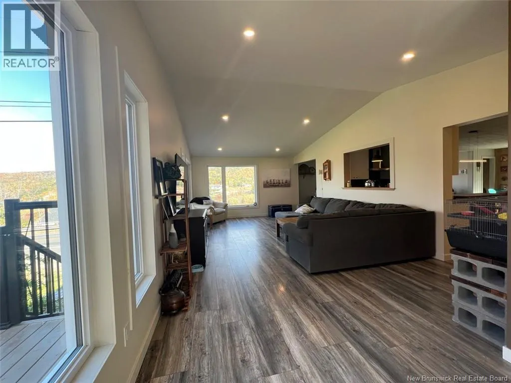 5474 Centrale Road
