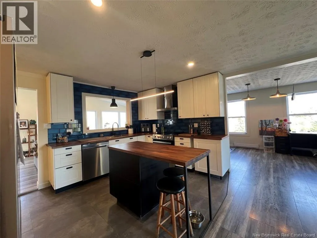 5474 Centrale Road