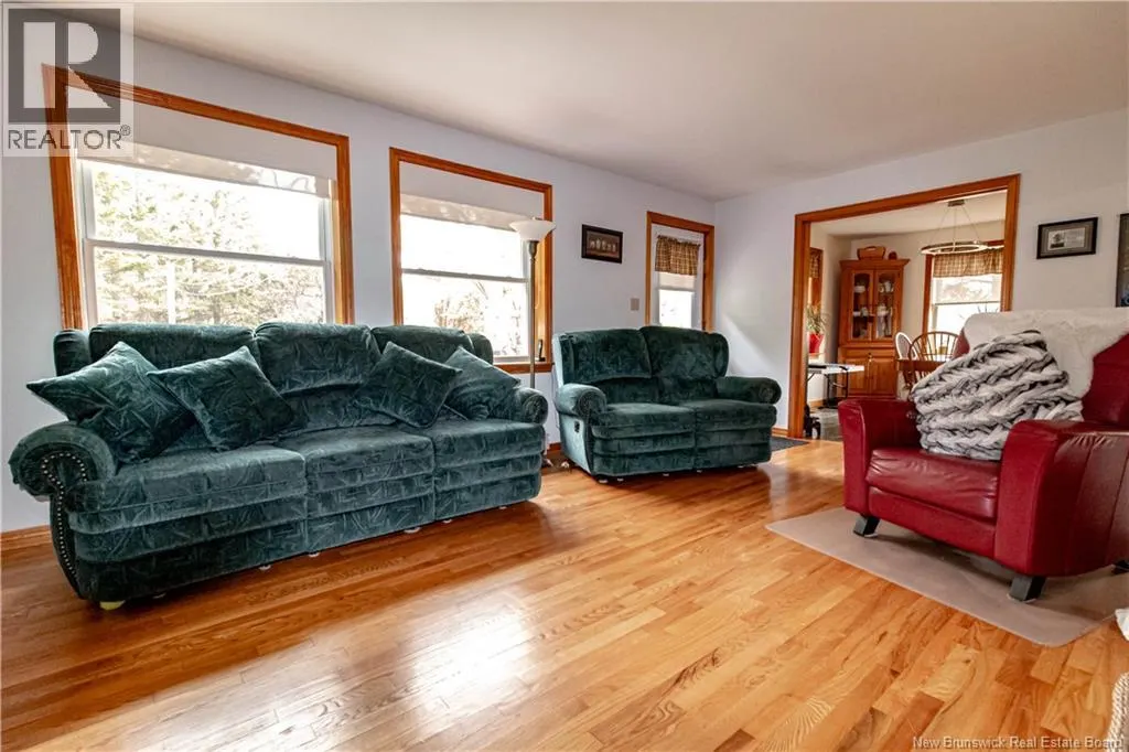 27 Maxwell Drive