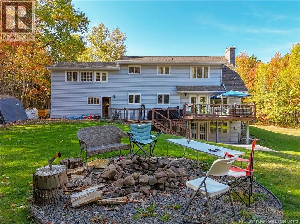 17 Christopher Drive