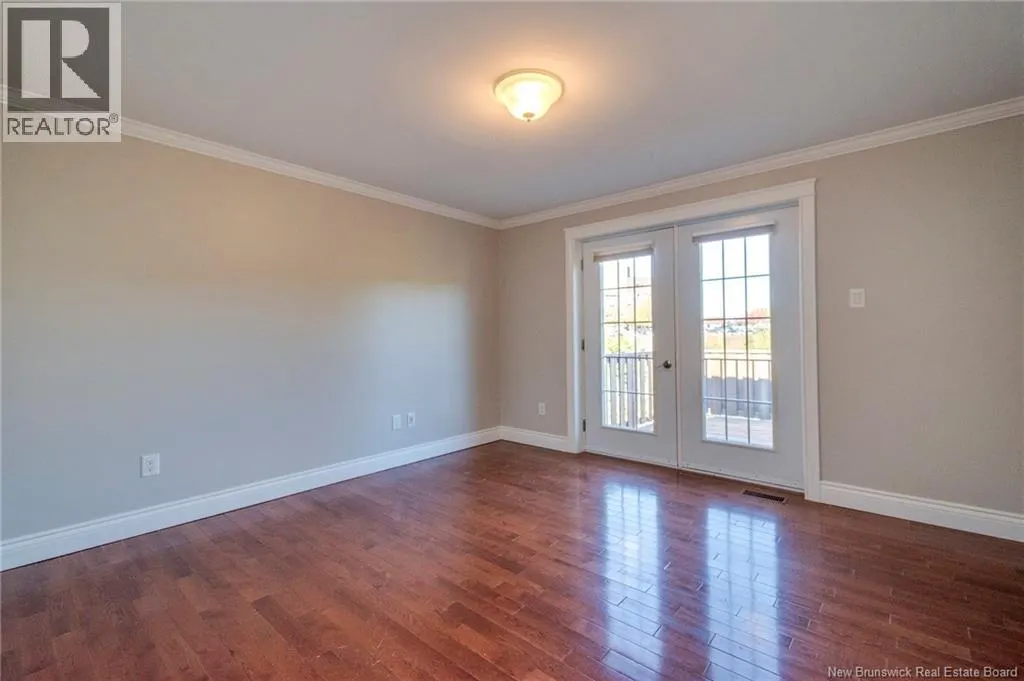 166 Arlington Crescent