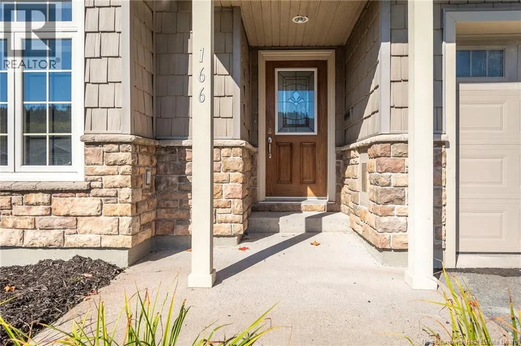166 Arlington Crescent