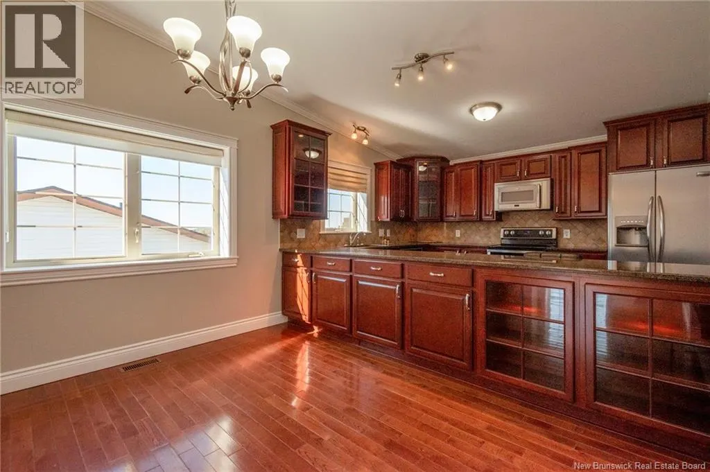 166 Arlington Crescent