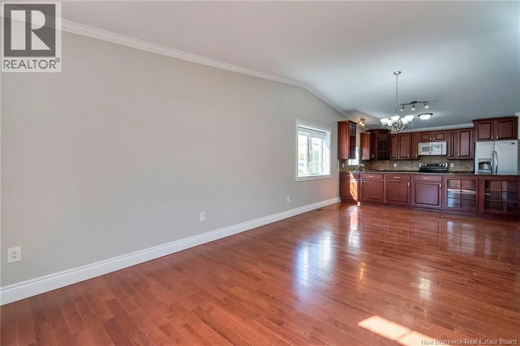 166 Arlington Crescent