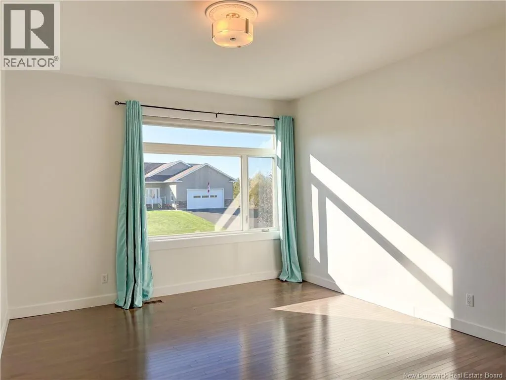 44 Bicentennial Drive