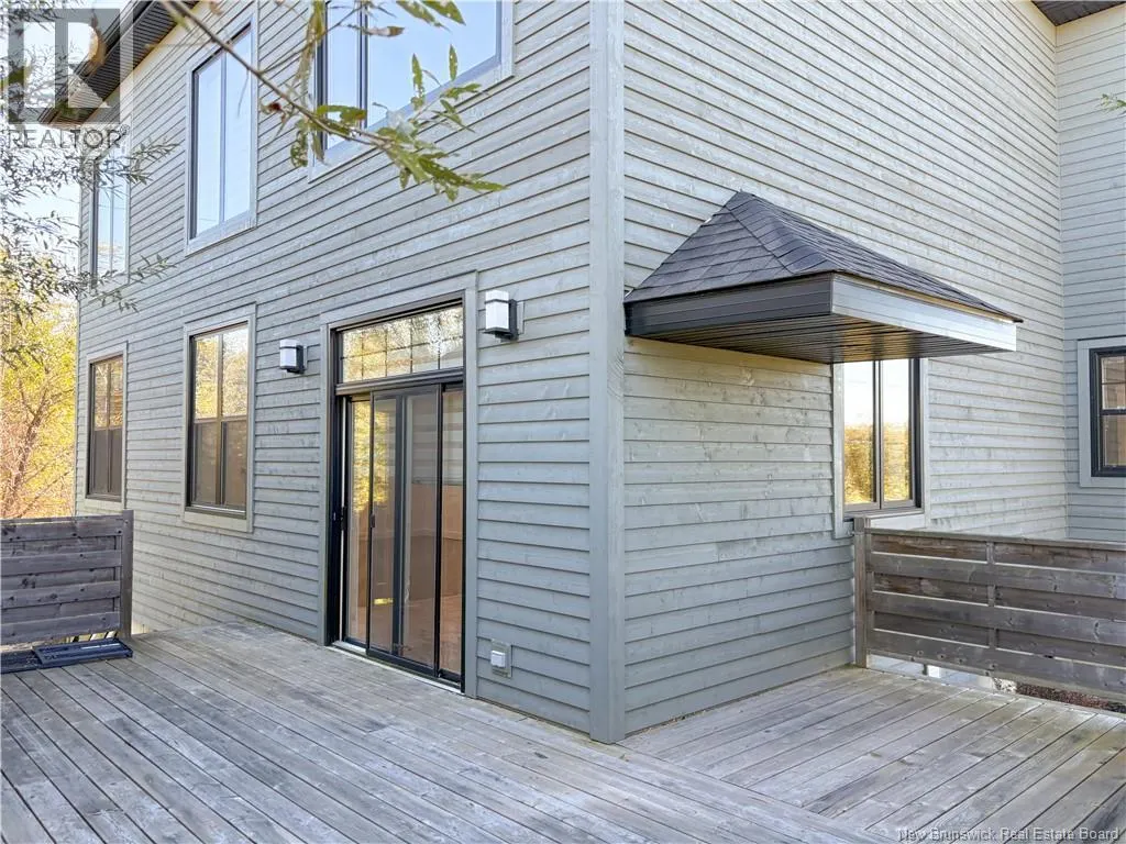 44 Bicentennial Drive