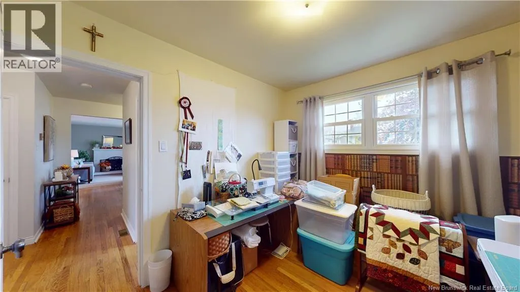 2 Rosedale Crescent