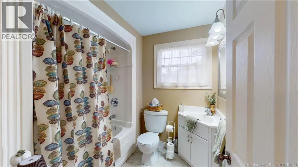 2 Rosedale Crescent