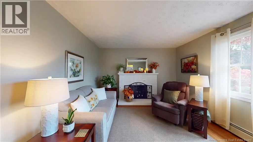 2 Rosedale Crescent