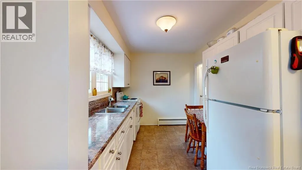 2 Rosedale Crescent