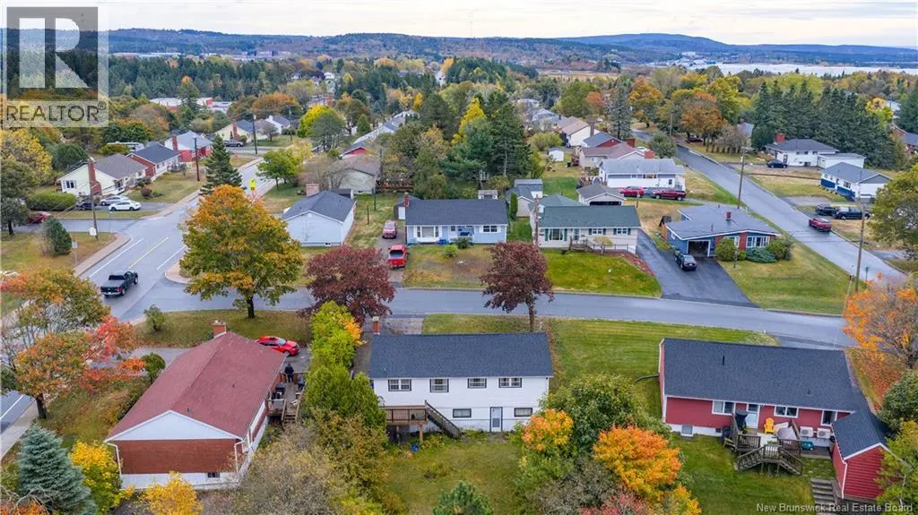 2 Rosedale Crescent