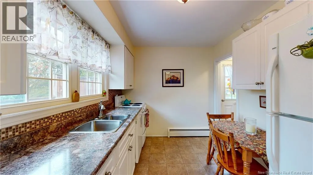 2 Rosedale Crescent
