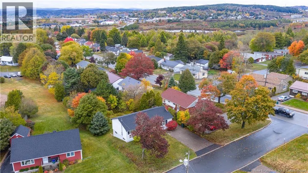 2 Rosedale Crescent