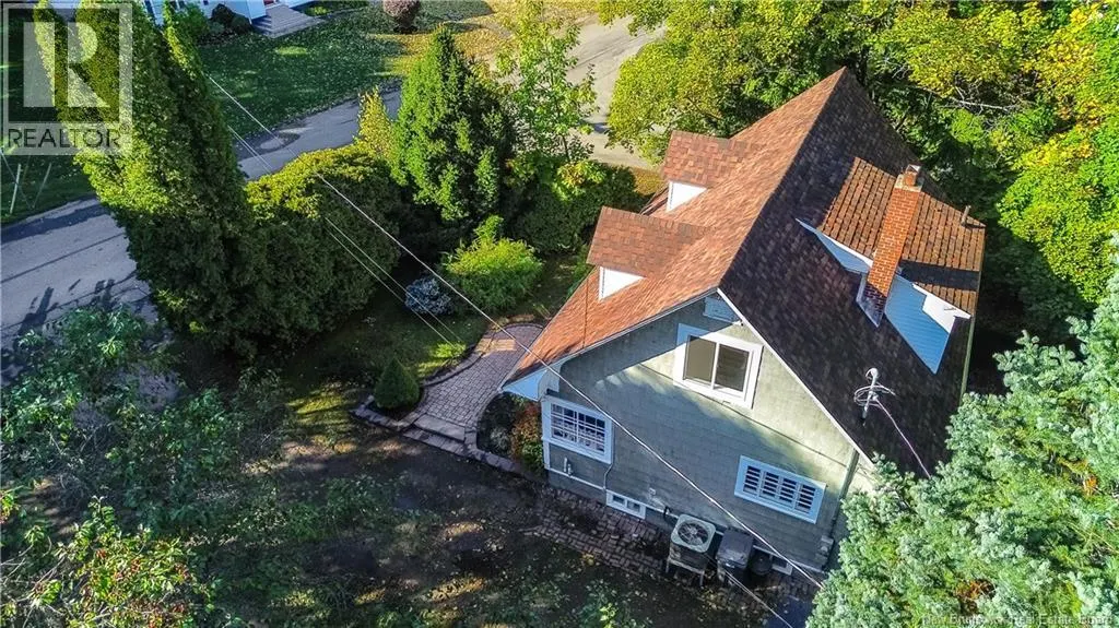42 Arnold Avenue