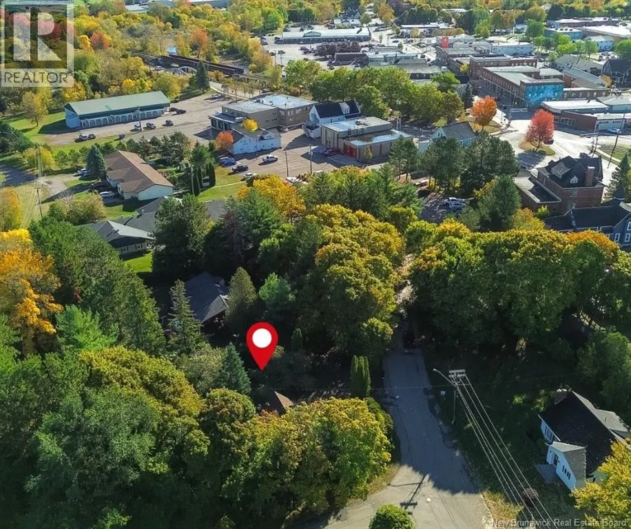 42 Arnold Avenue