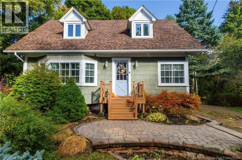 42 Arnold Avenue