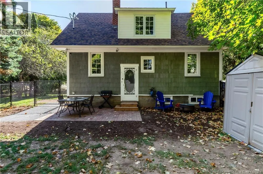 42 Arnold Avenue