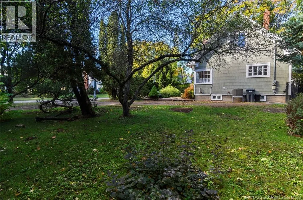 42 Arnold Avenue