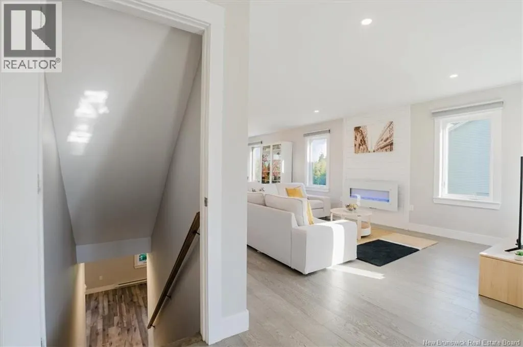 100 Nightingale Lane