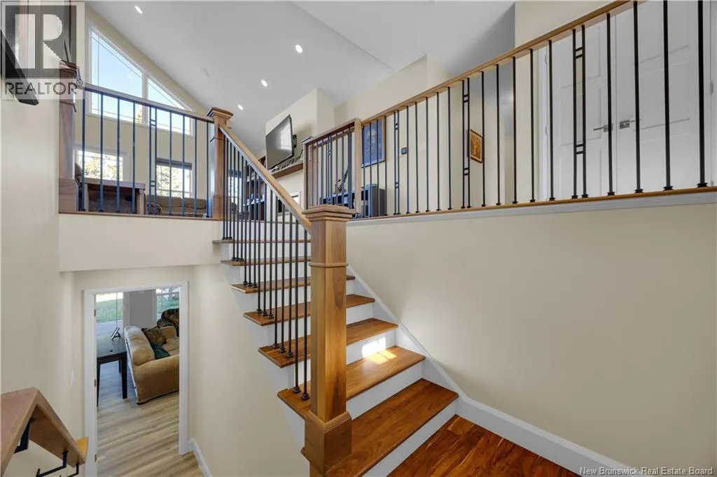 897 Riverview Drive East